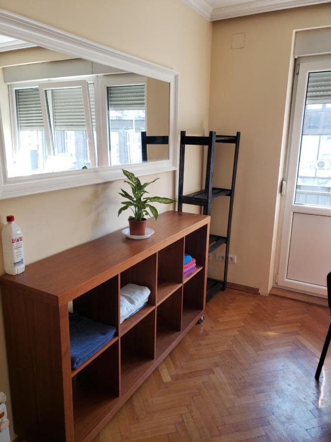 Private Cozy Room 2 With Shared Kitchen In Appartment Belgrad Exterior foto