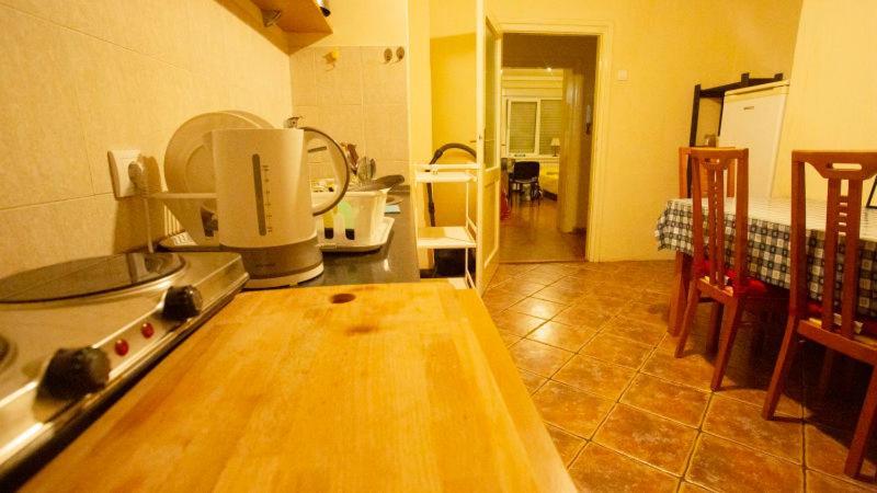Private Cozy Room 2 With Shared Kitchen In Appartment Belgrad Exterior foto